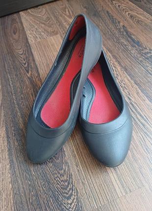 Crocs женские сандалии