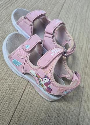 Босоножки детские