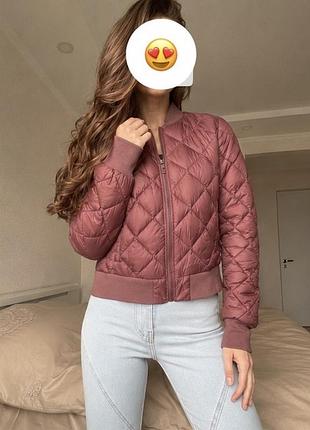 Uniqlo женский бомбер пуховик
