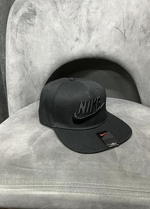 Бейсболка nike