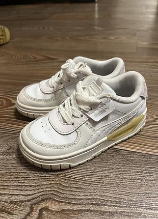 Кросівки від puma