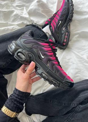 Стильні жіночі кросівки nike air max tn plus black pink