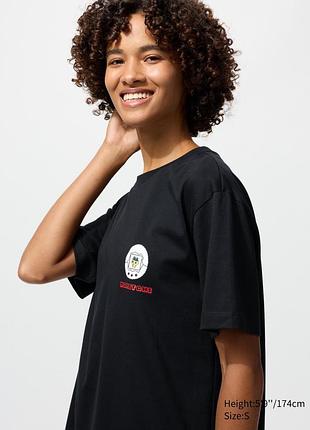 Футболка  uniqlo з графікою tamagotchi ut