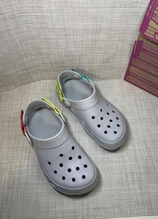 Оригінальні шльопанці крокси crocs