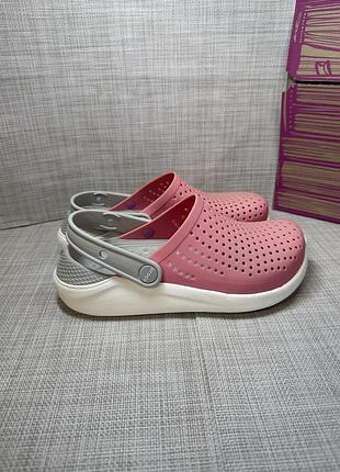 Оригінальні шльопанці крокси crocs