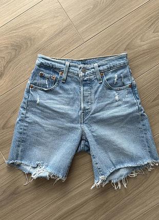 Жіночі джинсові шорти levi’s