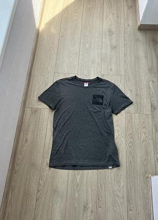 Футболка the north face