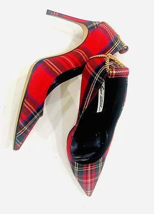 Шикарные дизайнерские туфли brian atwood