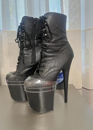 Стріпи трійки pleaser
