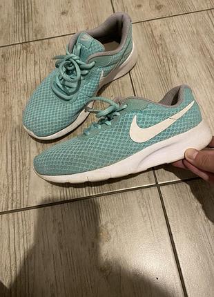 Кросівки nike