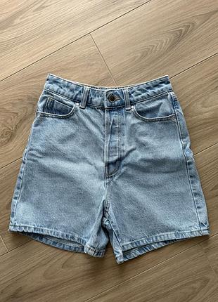 Жіночі джинсові шорти zara