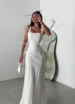 Prettylittlething корсетна котонова сукня прошва знизу на підкладі