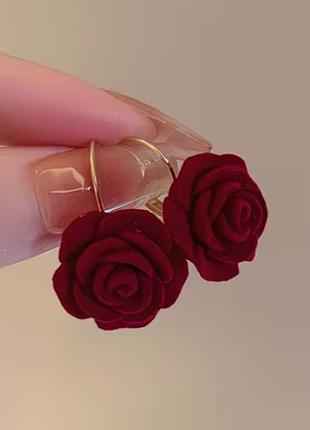 Серьги бархатная роза