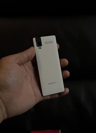 Телефон prestigio muze a1 білий. *5199 5