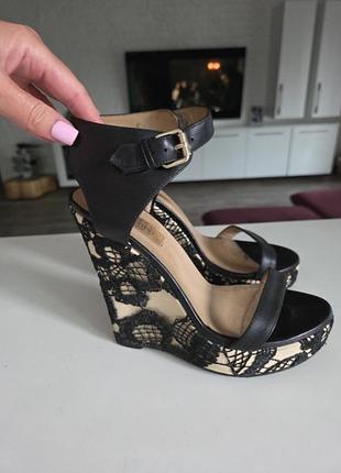 Босоніжки valentino оригинал