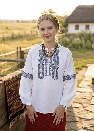 Ніжна вишита сорочка вишиванка з бавовни