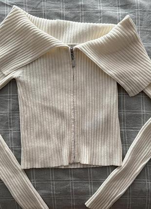 Дві жіночі кофтинки bershka на блискавці