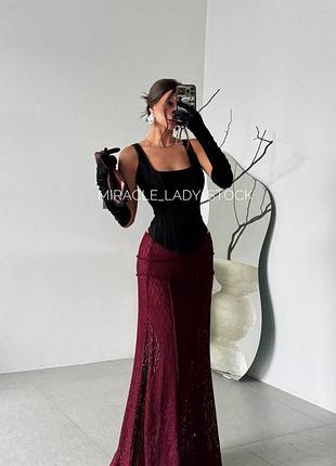 Prettylittlething мереживна напівпрозора спідниця бордо