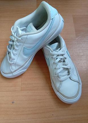 Кроссовки детские nike p.34 (22,5 см)