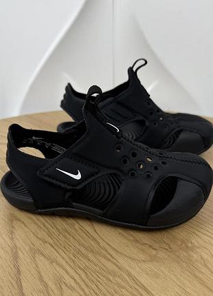 Оригінальні дитячі сандалі nike