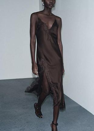 Жіноча атласна сукня zara з мереживом