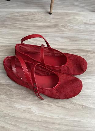 Червоні мереживні жіночі балетки zara 40/41 р.
