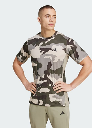 Футболка adidas train essentials camo allover print tee.