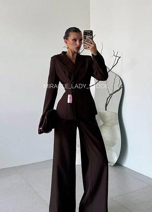 Prettylittlething шоколадный комплект из плотной брючной ткани пиджак на подкладе с подплечниками + брюки