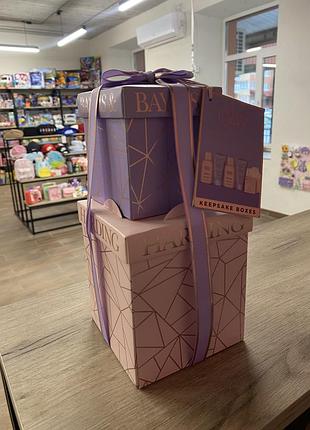 Подарунковий набір косметики baylis & harding з серії jojoba, vanilla & almond oil.