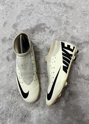 Футбольні бутси nike