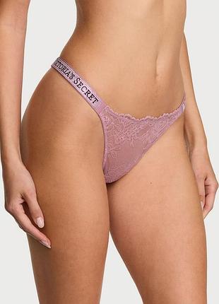 Трусики стрінги зі стразами victoria's secret shine strap lace thong panty dusk rose