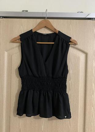 Блуза guess оригінал, чорна, без рукавів, розмір s