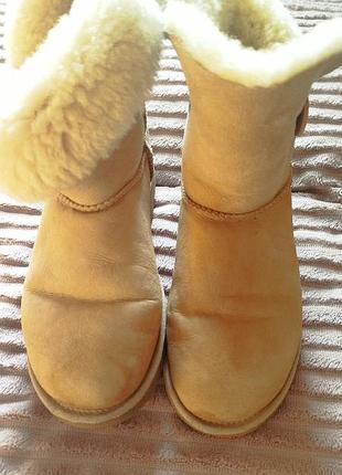 Ugg женские бежевые 25 см натуральные