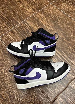 Кросівки  nike air jordan р-34/35