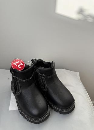 Взуття дитяче, нове, 27р ( штучне хутро)