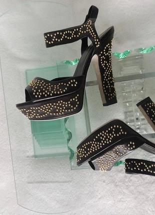 Luxury exclusive: нові оригінальні босоніжки sergio rossi turbo studded