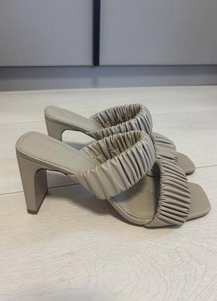 Жіночі босоніжки мюлі  h&m р.40