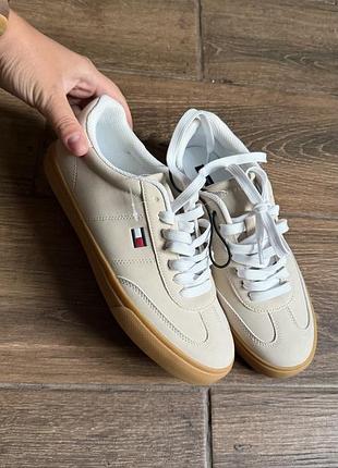 Кеди tommy hilfiger 38-38.5