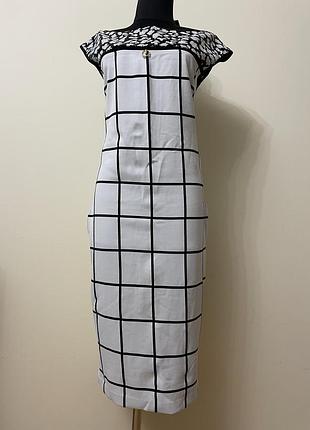 Жіноча сукня міді  білого кольору  roberto cavalli class