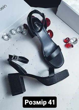 Calvin klein оригінал чорні босоніжки на підборах та платформі