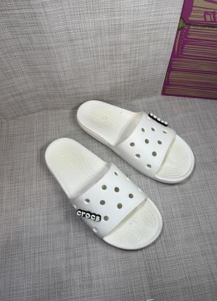 Оригінальні шльопанці crocs