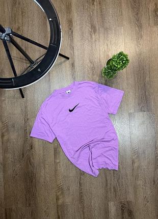 Футболка nike central logo