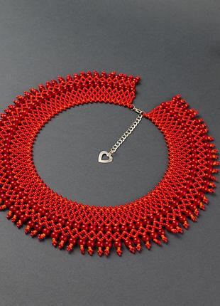 Красный колье из бисера 3