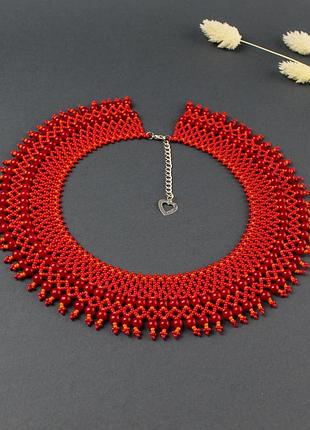 Красный колье из бисера 5