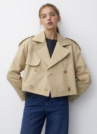 Вкорочений тренч pull&beаr розмір s m