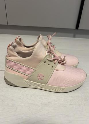 Кросівки жіночі timberland черевики р.40