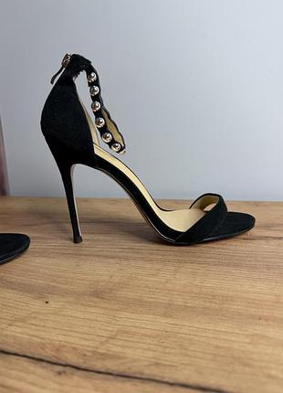 Босоніжки на шпильці casadei