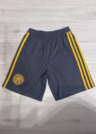 Класні спортивні шорти adidas оригінал р.152