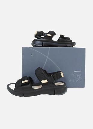 Кожаные босоножки clarks р.35-36