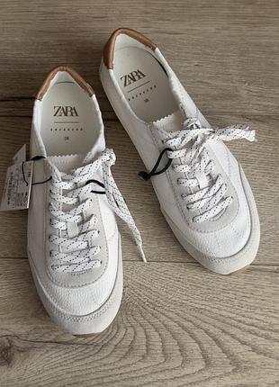 Білі кеди дербі zara